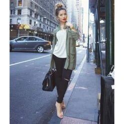 Black Ripped Knee High-Waist Skinny Jeans 5 Black Ripped Knee High-Waist Skinny Jeans -Miamis Style Shop black ripped knee high waist skinny jeans hot miami styles 233170