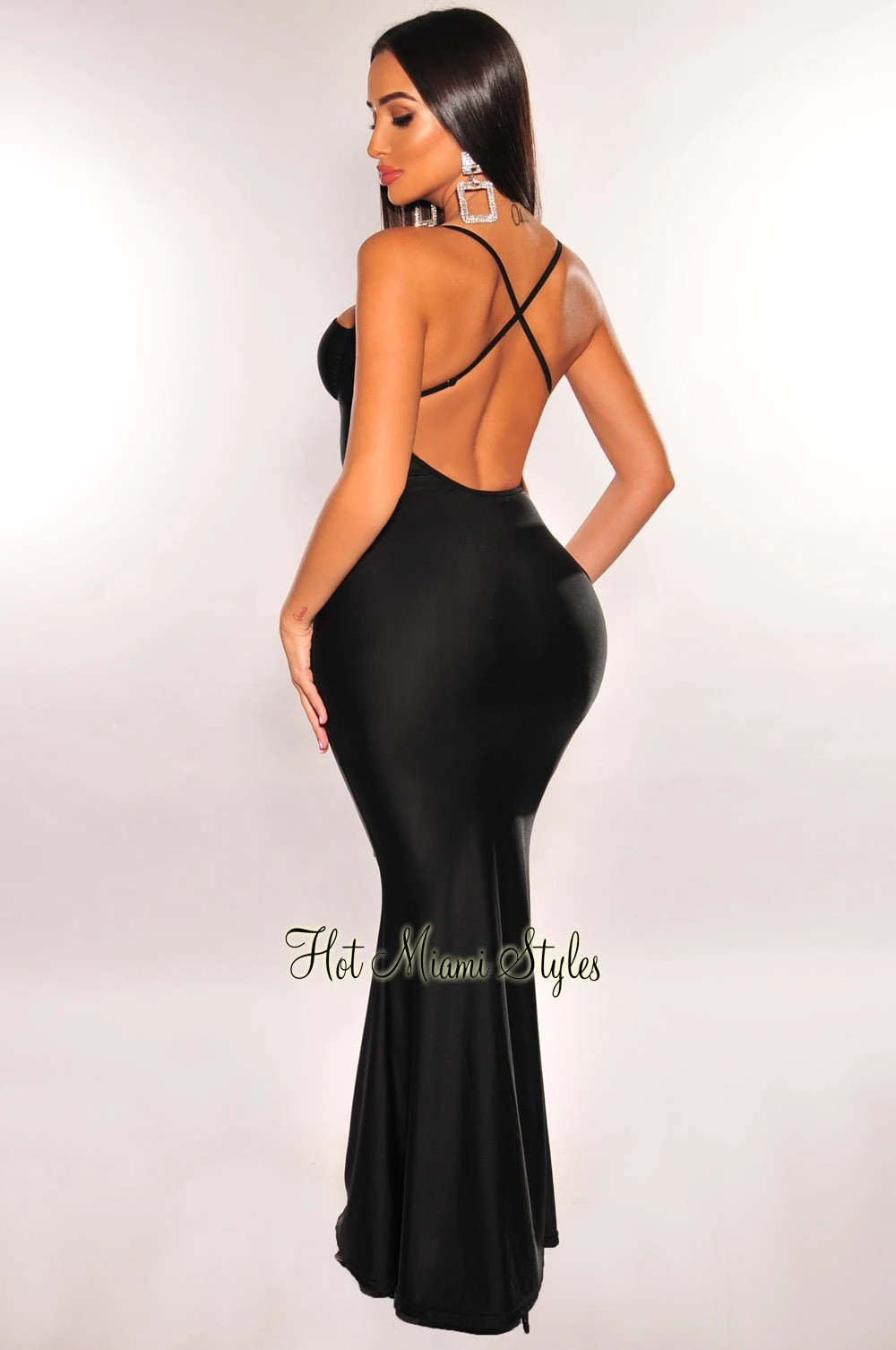 Black Underwire Spaghetti Strap Criss Cross Back Mermaid Gown 2 Black Underwire Spaghetti Strap Criss Cross Back Mermaid Gown - Image 2