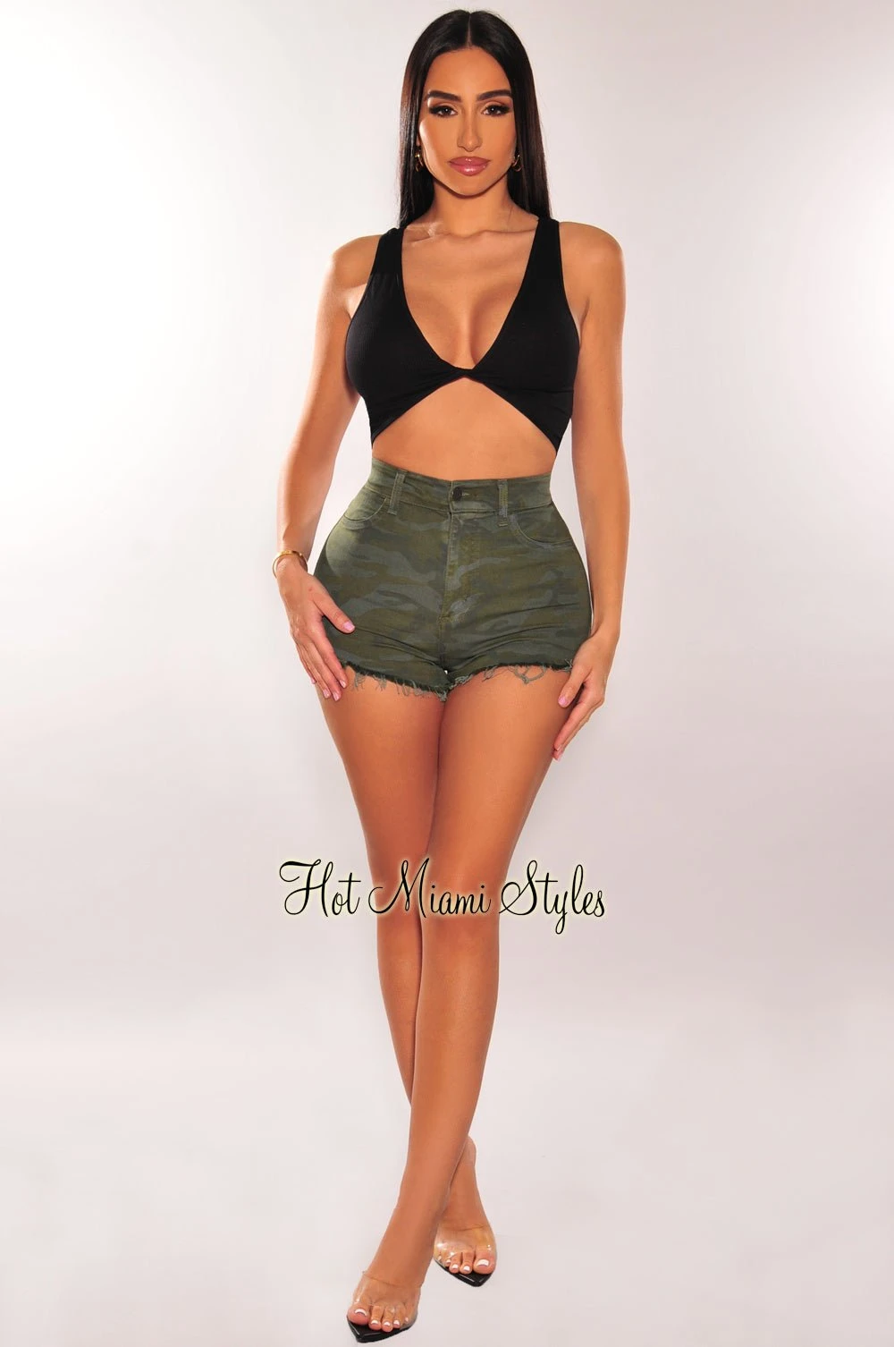 Green Camo Print High Waist Frayed Hem Shorts 3 Green Camo Print High Waist Frayed Hem Shorts - Image 3
