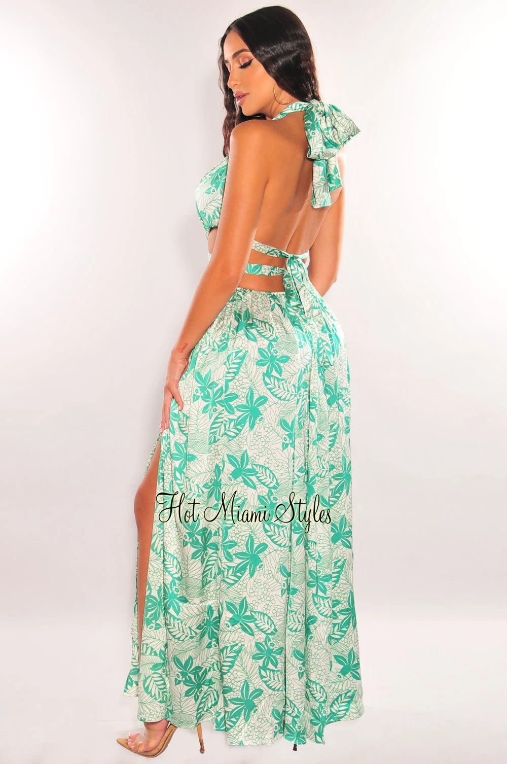 Green Floral Print Halter O-Ring Belted Cut Out Slit Maxi Dress 2 Green Floral Print Halter O-Ring Belted Cut Out Slit Maxi Dress - Image 2
