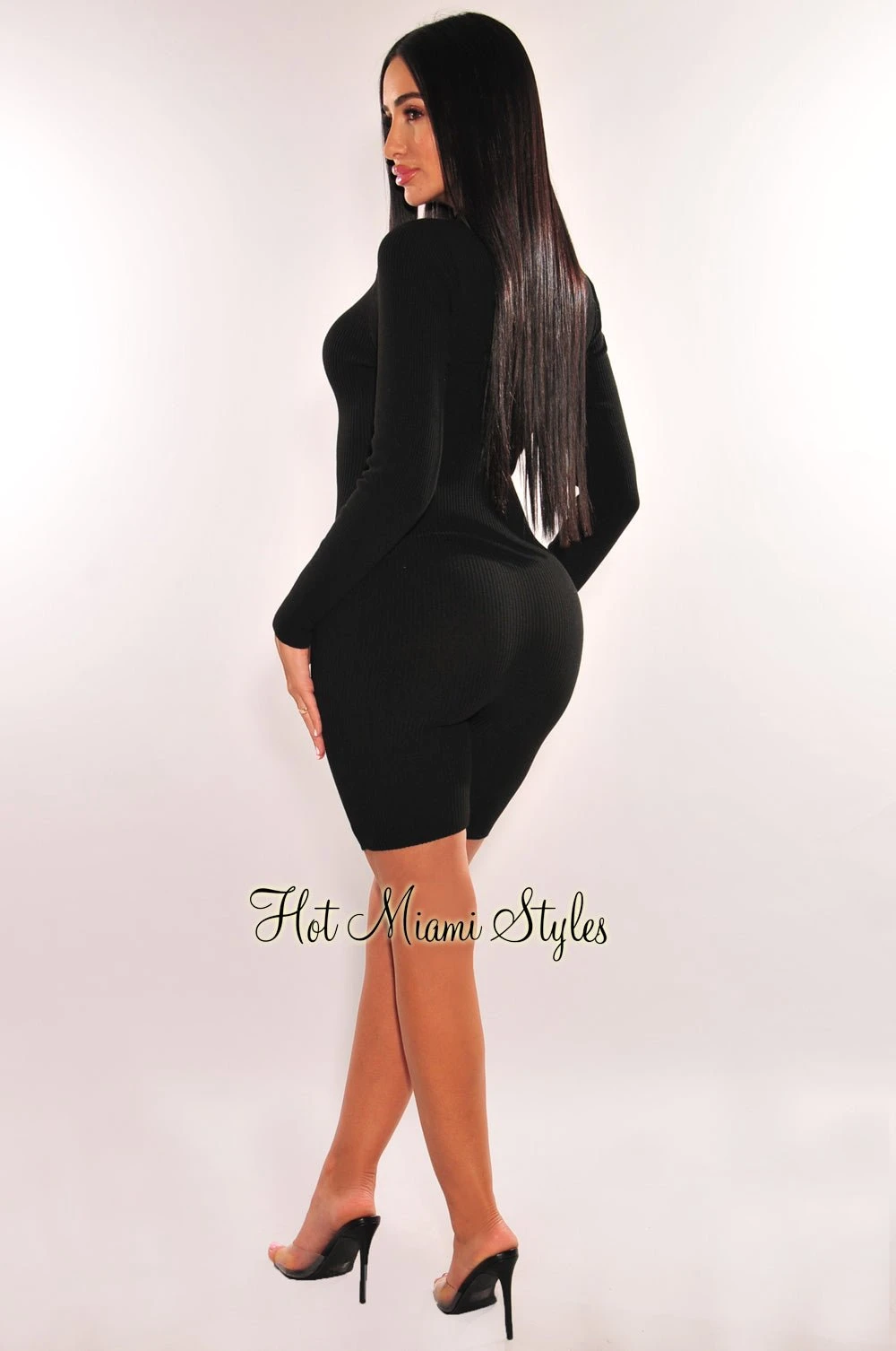 HMS Essential: Black Ribbed Knit Zipper Long Sleeves Romper 4 HMS Essential: Black Ribbed Knit Zipper Long Sleeves Romper - Image 4