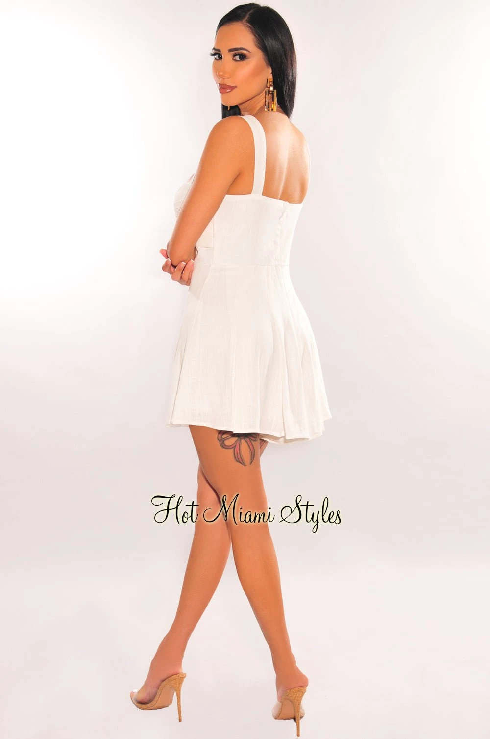 White Linen Padded Sleeveless Sweetheart Romper 4 White Linen Padded Sleeveless Sweetheart Romper - Image 4